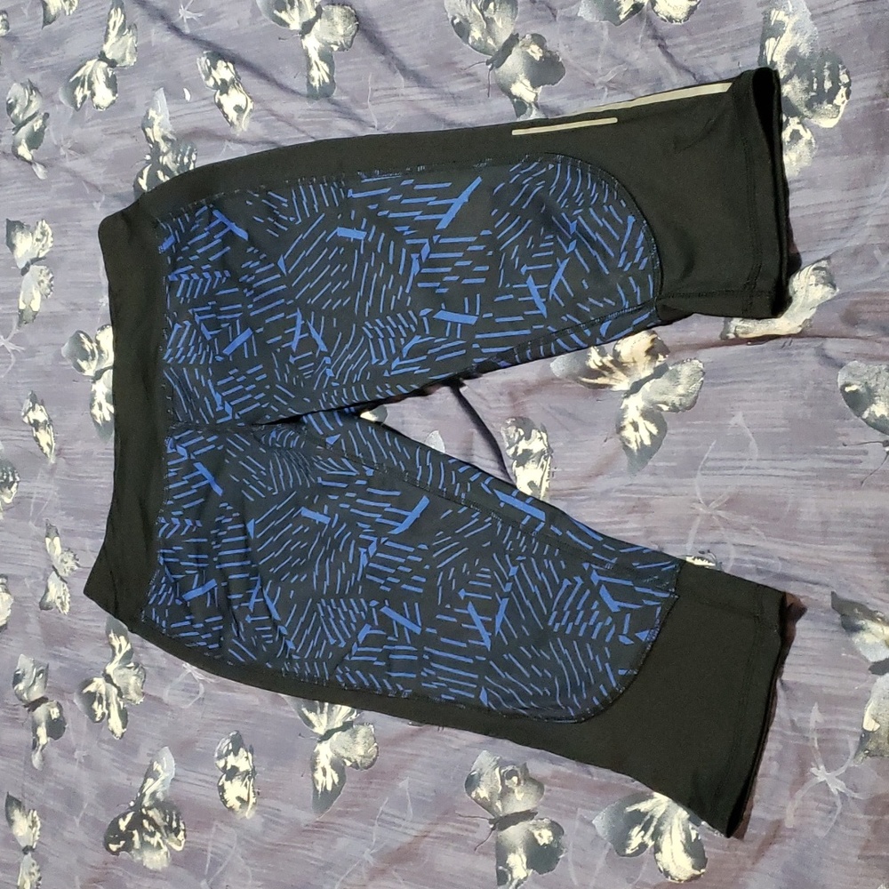 3/$25 Hyba workout capris
